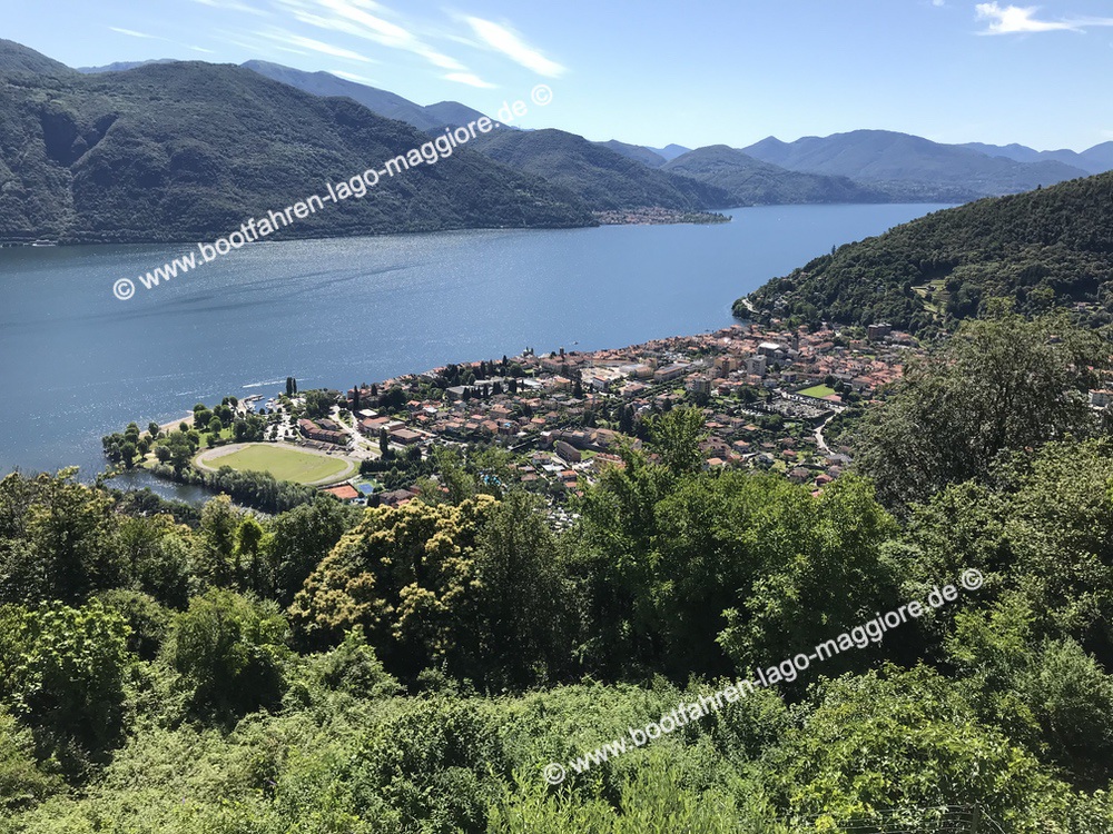 Ausblick von Sant Agata auf Cannobio und Lago Maggiore
